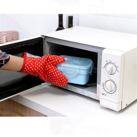 Thickened Heat Insulation Microwave Oven Gloves  Protective Hand Cover Kitchen Accessories Big dot blue